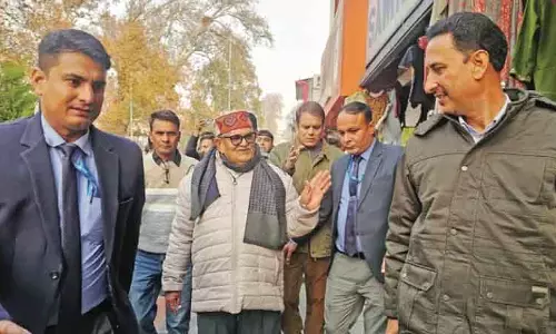 Kashmir का बदलाव एकता और मज़बूती की कहानी: पंजाब के राज्यपाल गुलाब चंद कटारिया Kashmir का बदलाव एकता और मज़बूती की कहानी: पंजाब के राज्यपाल गुलाब चंद कटारिया
