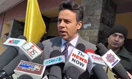 DC Budgam ने आवारा कुत्तों के खतरे पर SC के निर्देशों की समीक्षा बैठक की अध्यक्षता