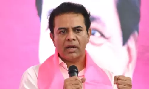 KTR ने पंचायतों में बीसी आरक्षण कम करने पर राहुल गांधी से जवाब मांगा KTR ने पंचायतों में बीसी आरक्षण कम करने पर राहुल गांधी से जवाब मांगा