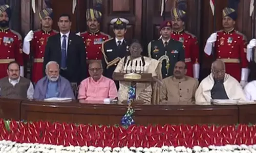 भारतीय संविधान लोगों की उम्मीदों को जाहिर करने के लिए एक बहुत असरदार फ्रेमवर्क: राष्ट्रपति द्रौपदी मुर्मू भारतीय संविधान लोगों की उम्मीदों को जाहिर करने के लिए एक बहुत असरदार फ्रेमवर्क: राष्ट्रपति द्रौपदी मुर्मू