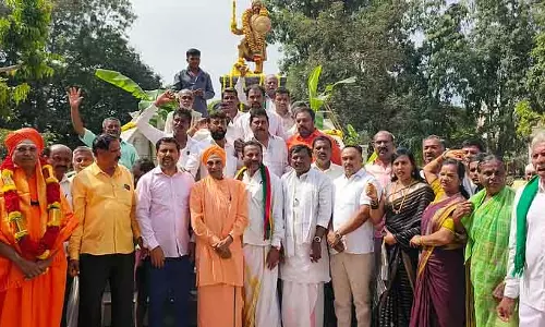 केम्पेगौड़ा की मूर्ति को दूसरी जगह ले जाने पर कुछ समय के लिए रोक: फैंस ने जीत का जश्न मनाया