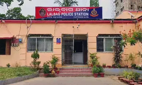 ओडिया रैपर Abhinav Singh की पत्नी को आत्महत्या के लिए उकसाने के आरोप में गिरफ्तार किया गया ओडिया रैपर Abhinav Singh की पत्नी को आत्महत्या के लिए उकसाने के आरोप में गिरफ्तार किया गया