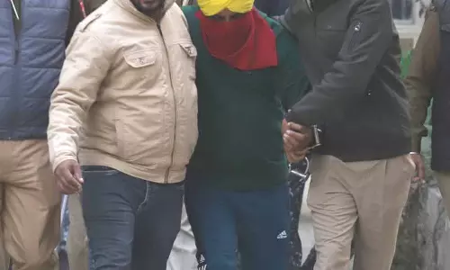Jalandhar: किशोर हत्या मामले में आरोपी को 9 दिन की पुलिस रिमांड पर भेजा गया Jalandhar: किशोर हत्या मामले में आरोपी को 9 दिन की पुलिस रिमांड पर भेजा गया