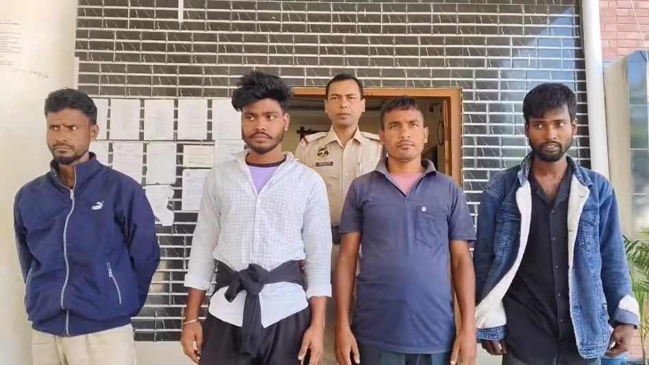 Dhubri पुलिस ने जुआ रैकेट का भंडाफोड़ किया सात हिरासत में लिए गए Dhubri पुलिस ने जुआ रैकेट का भंडाफोड़ किया सात हिरासत में लिए गए
