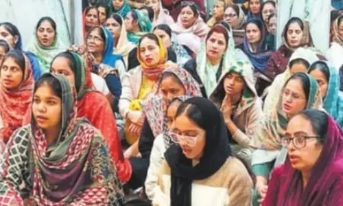 Bareilly: गुरु तेग बहादुर शहीदी शताब्दी पूर्व संध्या पर भव्य कीर्तन दरबार Bareilly: गुरु तेग बहादुर शहीदी शताब्दी पूर्व संध्या पर भव्य कीर्तन दरबार