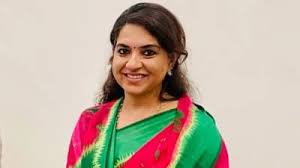 शाइना एनसी ने ममता पर सबूत मांगने का आरोप लगाया