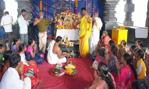 Subrahmanya Swamy कल्याणोत्सव हज़ार स्तंभों वाले मंदिर में मनाया गया Subrahmanya Swamy कल्याणोत्सव हज़ार स्तंभों वाले मंदिर में मनाया गया