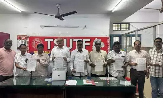 टीचर्स फेडरेशन ने पीएम मोदी से टीईटी के फैसले पर कार्रवाई करने की अपील की टीचर्स फेडरेशन ने पीएम मोदी से टीईटी के फैसले पर कार्रवाई करने की अपील की