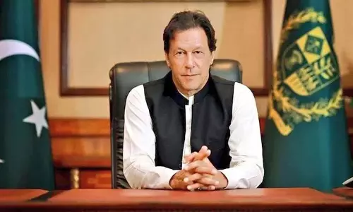 Imran Khan कहां हैं? जेल के सामने बहनों का धरना Imran Khan कहां हैं? जेल के सामने बहनों का धरना