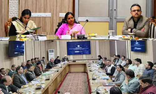 HUDD के कमिश्नर सेक्रेटरी ने कटरा मास्टर प्लान का रिव्यू किया, बेहतर, मॉडर्न इंफ्रास्ट्रक्चर पर ज़ोर दिया