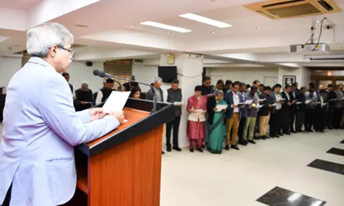रेलवे ने प्रस्तावना पढ़कर और शपथ लेकर संविधान दिवस मनाया