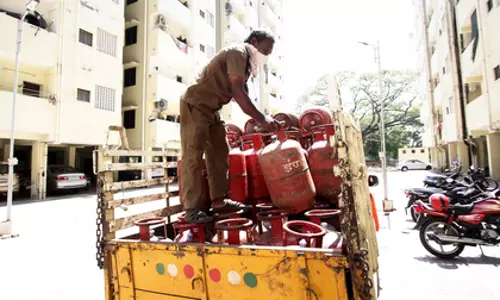 भारत में LPG की खपत 2017-25 में 44% बढ़कर 31.2 MMT हुई