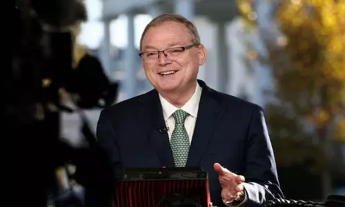 Kevin Hassett ट्रंप फेड चेयर के ऑडिशन में सबसे आगे निकले Kevin Hassett ट्रंप फेड चेयर के ऑडिशन में सबसे आगे निकले