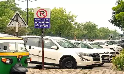 नो-पार्किंग क्षेत्रों के विस्तार से भुवनेश्वर में पार्किंग की समस्या बढ़ी