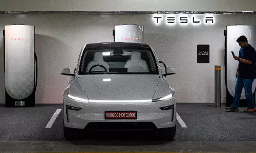 Tesla ने गुरुग्राम में अपने पहले ऑल-इन-वन सेंटर की घोषणा की Tesla ने गुरुग्राम में अपने पहले ऑल-इन-वन सेंटर की घोषणा की