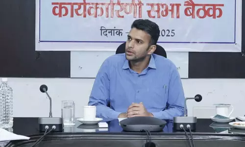 कलेक्टर की अध्यक्षता में रेडक्रॉस सोसायटी की महत्वपूर्ण बैठक का आयोजन कलेक्टर की अध्यक्षता में रेडक्रॉस सोसायटी की महत्वपूर्ण बैठक का आयोजन