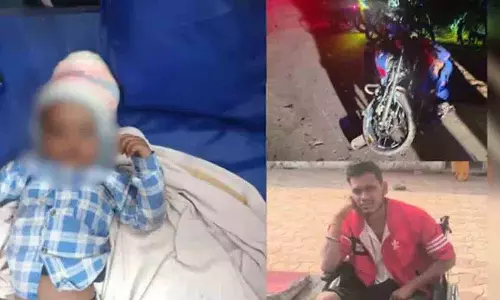 MP में बाइक से टकराने के बाद छत पर बैठा बच्चा SUV को 10 km तक चलाता रहा MP में बाइक से टकराने के बाद छत पर बैठा बच्चा SUV को 10 km तक चलाता रहा