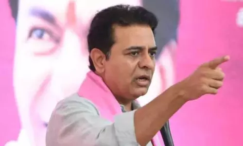 KTR ने ‘दीक्षा दिवस’ की पूर्व संध्या पर तेलंगाना आंदोलन की भावना को याद किया KTR ने ‘दीक्षा दिवस’ की पूर्व संध्या पर तेलंगाना आंदोलन की भावना को याद किया