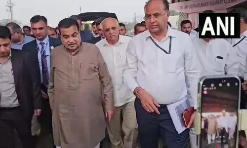 शामलाजी-चिलोडा नेशनल हाईवे के 6-लेन प्रोजेक्ट का निरीक्षण शामलाजी-चिलोडा नेशनल हाईवे के 6-लेन प्रोजेक्ट का निरीक्षण