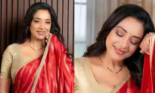 Rupali Ganguly की लाल साड़ी ने इंटरनेट पर मचाई धूम, फैंस के दिलों पर किया जादू