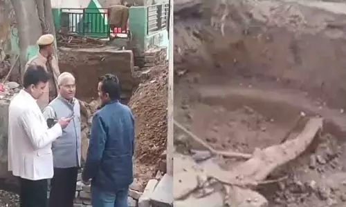 Sambhal में 46 साल पुराने बंद कुएं की खुदाई शुरू Sambhal में 46 साल पुराने बंद कुएं की खुदाई शुरू