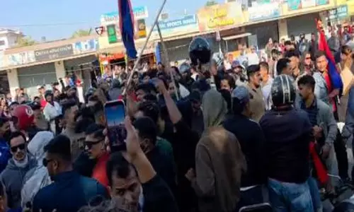 नेपाल: धनगढ़ी में Gen-Z युवाओं और UML कैडर के बीच झड़प