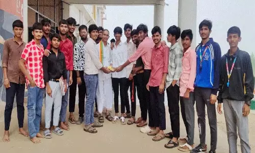 Peddavoora ट्राइबल गुरुकुल स्कूल में सेल्फ-गवर्नमेंट डे सेलिब्रेशन