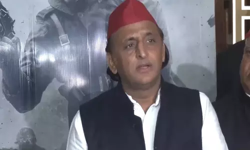 अखिलेश यादव का आरोप, BJP शासन में सीमाएं सिकुड़ रही अखिलेश यादव का आरोप, BJP शासन में सीमाएं सिकुड़ रही