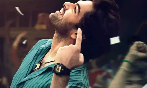 Ram ने आंध्र किंग तालुका में फैन का रोल निभाकर दिखाया नया अवतार Ram ने आंध्र किंग तालुका में फैन का रोल निभाकर दिखाया नया अवतार