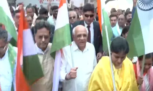 गुजरात के CM भूपेन्द्र पटेल, त्रिपुरा के मुख्यमंत्री माणिक साहा ने आनंद में एकता मार्च का किया नेतृत्व गुजरात के CM भूपेन्द्र पटेल, त्रिपुरा के मुख्यमंत्री माणिक साहा ने आनंद में एकता मार्च का किया नेतृत्व