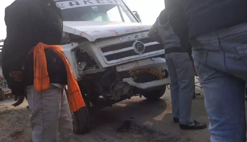 Rajasthan: स्कूल बस और ट्रैक्टर में भयंकर भिड़ंत, 6 छात्र घायल Rajasthan: स्कूल बस और ट्रैक्टर में भयंकर भिड़ंत, 6 छात्र घायल