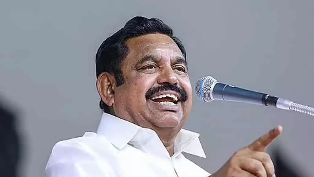 एडप्पादी पलानीस्वामी ने AIADMK को SIR के काम पर गंभीरता से नज़र रखने की सलाह दी एडप्पादी पलानीस्वामी ने AIADMK को SIR के काम पर गंभीरता से नज़र रखने की सलाह दी