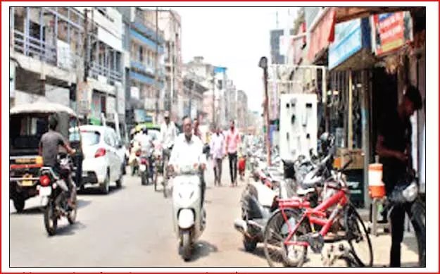 मीनल करवा पाएंगी शारदा चौक-तात्यापारा सडक़ चौड़ीकरण? मीनल करवा पाएंगी शारदा चौक-तात्यापारा सडक़ चौड़ीकरण?