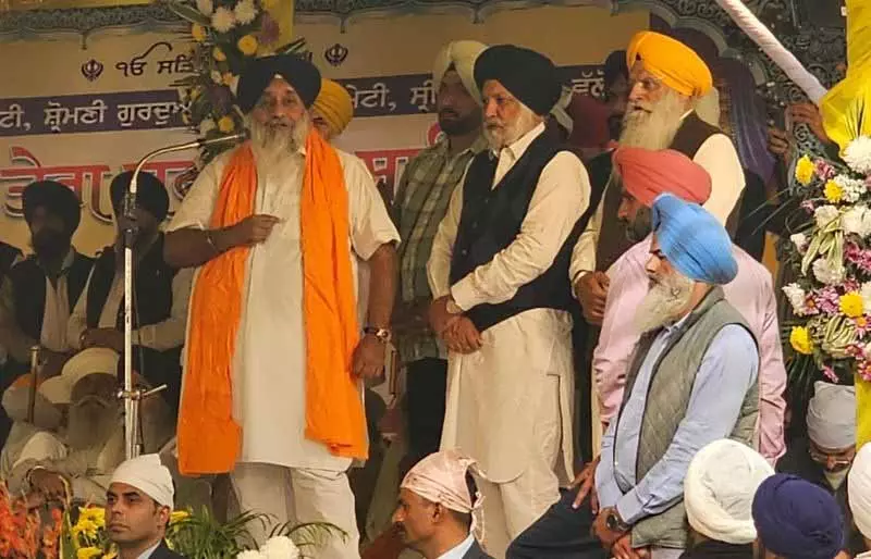 Sukhbir Badal ने 350वीं शहीदी वर्षगांठ पर पंथिक एकता की अपील की, सिख संस्थाओं को खतरे की चेतावनी दी Sukhbir Badal ने 350वीं शहीदी वर्षगांठ पर पंथिक एकता की अपील की, सिख संस्थाओं को खतरे की चेतावनी दी