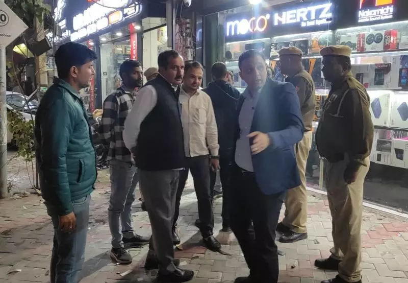 Rohtak में कूड़ा फेंकने वालों पर MC ने सख्ती की Rohtak में कूड़ा फेंकने वालों पर MC ने सख्ती की