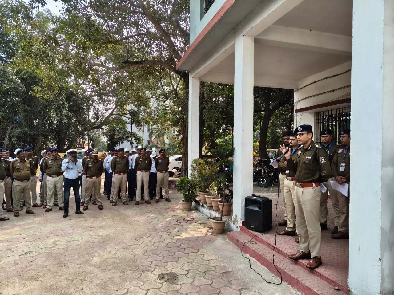 PM मोदी की सुरक्षा के लिए VVIP ड्यूटी में लगे अफसरों की परेड PM मोदी की सुरक्षा के लिए VVIP ड्यूटी में लगे अफसरों की परेड