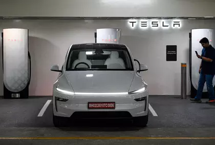 Tesla ने गुरुग्राम में अपने पहले ऑल-इन-वन सेंटर की घोषणा की Tesla ने गुरुग्राम में अपने पहले ऑल-इन-वन सेंटर की घोषणा की