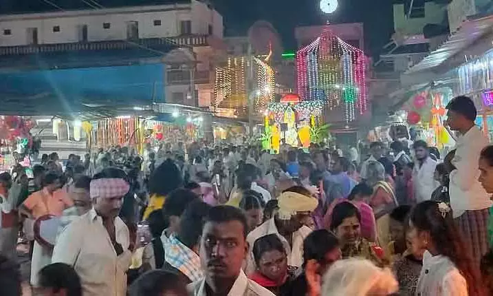 Ukkadagatri : कार्तिक, पालिकोत्सव उत्सव Ukkadagatri : कार्तिक, पालिकोत्सव उत्सव