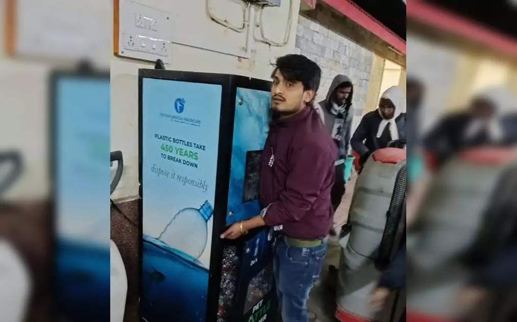 पानी मशीन समझा...युवक की जान तो बच गई, लेकिन... पानी मशीन समझा...युवक की जान तो बच गई, लेकिन...