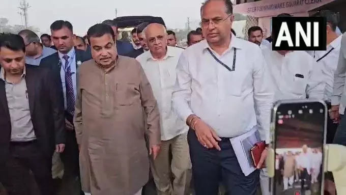शामलाजी-चिलोडा नेशनल हाईवे के 6-लेन प्रोजेक्ट का निरीक्षण शामलाजी-चिलोडा नेशनल हाईवे के 6-लेन प्रोजेक्ट का निरीक्षण