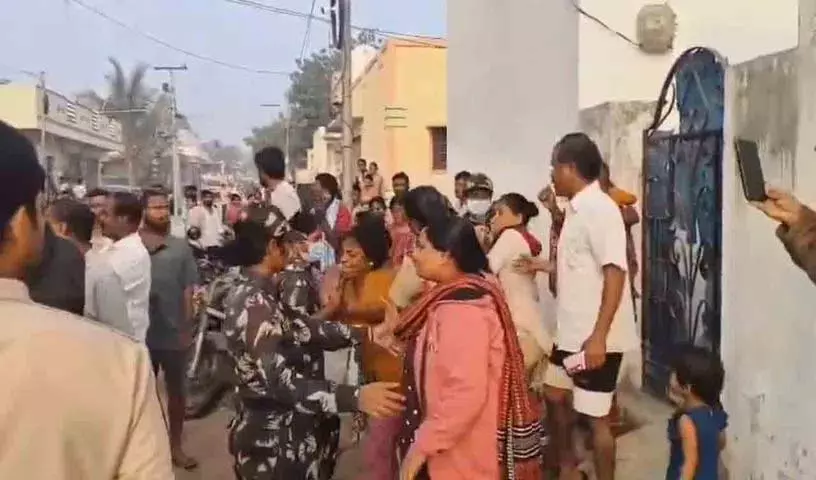Medchal के जवाहर नगर में हाइड्रा ने घरों को तबाह कर दिया Medchal के जवाहर नगर में हाइड्रा ने घरों को तबाह कर दिया