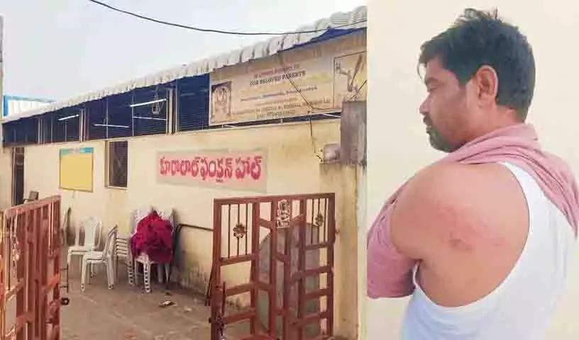 मेडक में डकैतों ने बंदूक की नोक पर श्रद्धालुओं से 2.5 लाख रुपये लूटे मेडक में डकैतों ने बंदूक की नोक पर श्रद्धालुओं से 2.5 लाख रुपये लूटे