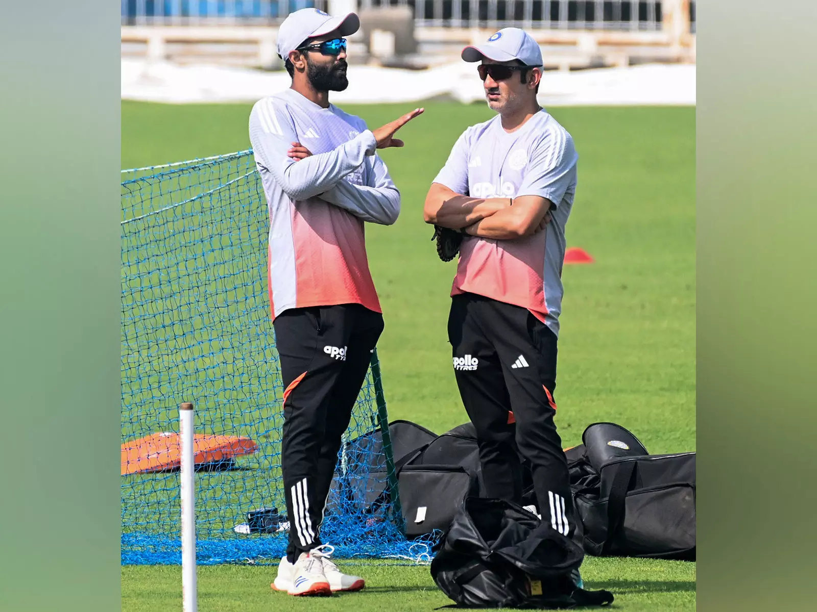 भारत की बड़ी टेस्ट हार पर गंभीर बोले: जिम्मेदारी मेरी भी भारत की बड़ी टेस्ट हार पर गंभीर बोले: जिम्मेदारी मेरी भी