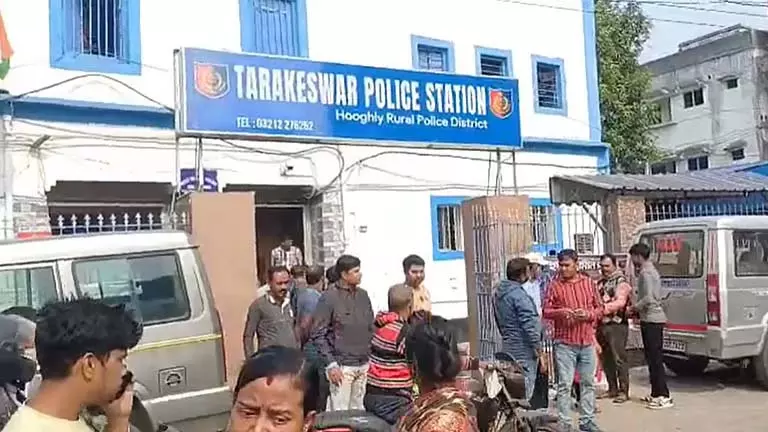 पूर्व पत्नी के घर के पीछे से युवक का क्षत-विक्षत शव बरामद पूर्व पत्नी के घर के पीछे से युवक का क्षत-विक्षत शव बरामद
