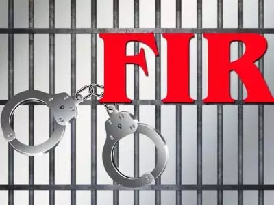 चमत्कारी बाल दिखाकर 10 लाख के सोने की ठगी, पुलिस ने किया मामला दर्ज चमत्कारी बाल दिखाकर 10 लाख के सोने की ठगी, पुलिस ने किया मामला दर्ज