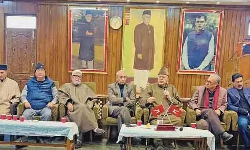 Dr. Farooq ने पार्टी गतिविधियों की समीक्षा, सेंट्रल ज़ोन बैठक की अध्यक्षता की