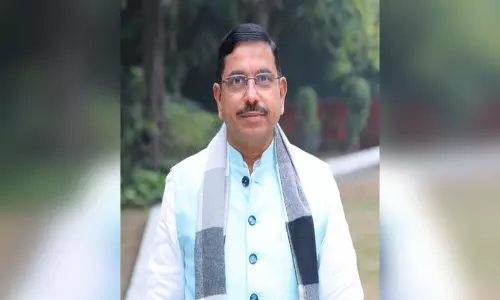प्रधानमंत्री मोदी समेत कई कैबिनेट मंत्रियों ने प्रल्हाद जोशी को जन्मदिन की बधाई दी