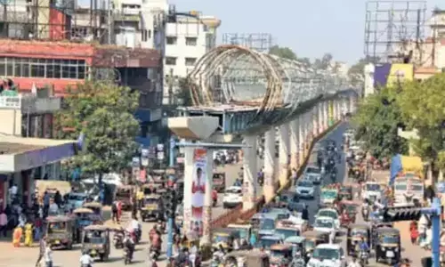 रायपुर: स्काई वॉक प्रोजेक्ट में अब काम और तेजी से आगे बढ़ेगा, बदलेगा ट्रैफिक सिस्टम रायपुर: स्काई वॉक प्रोजेक्ट में अब काम और तेजी से आगे बढ़ेगा, बदलेगा ट्रैफिक सिस्टम