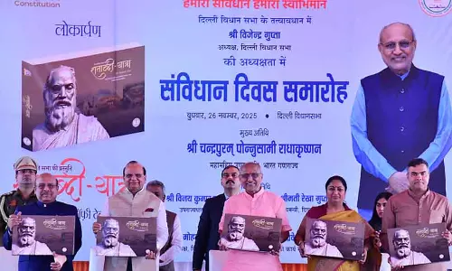दिल्ली को दुनिया की सबसे अच्छी राजधानी बनाएं: उपराष्ट्रपति ने CM से कहा