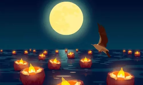 Margashirsha Purnima 2025:  मार्गशीर्ष पूर्णिमा पर चंद्रोदय और लक्ष्मी पूजा का शुभ समय जानें